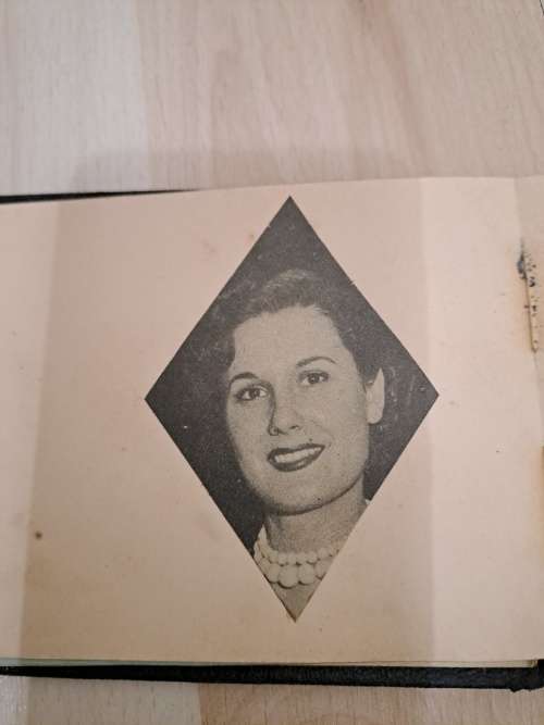 Miss France 1948, Jaqueline Donny original autograph times 2