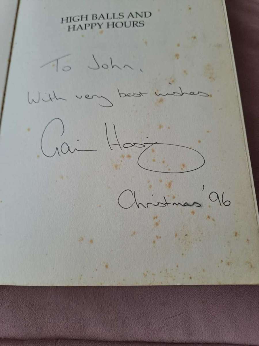 Gavin Hasting, Scotland fullback autobiography, signed, 224 pages