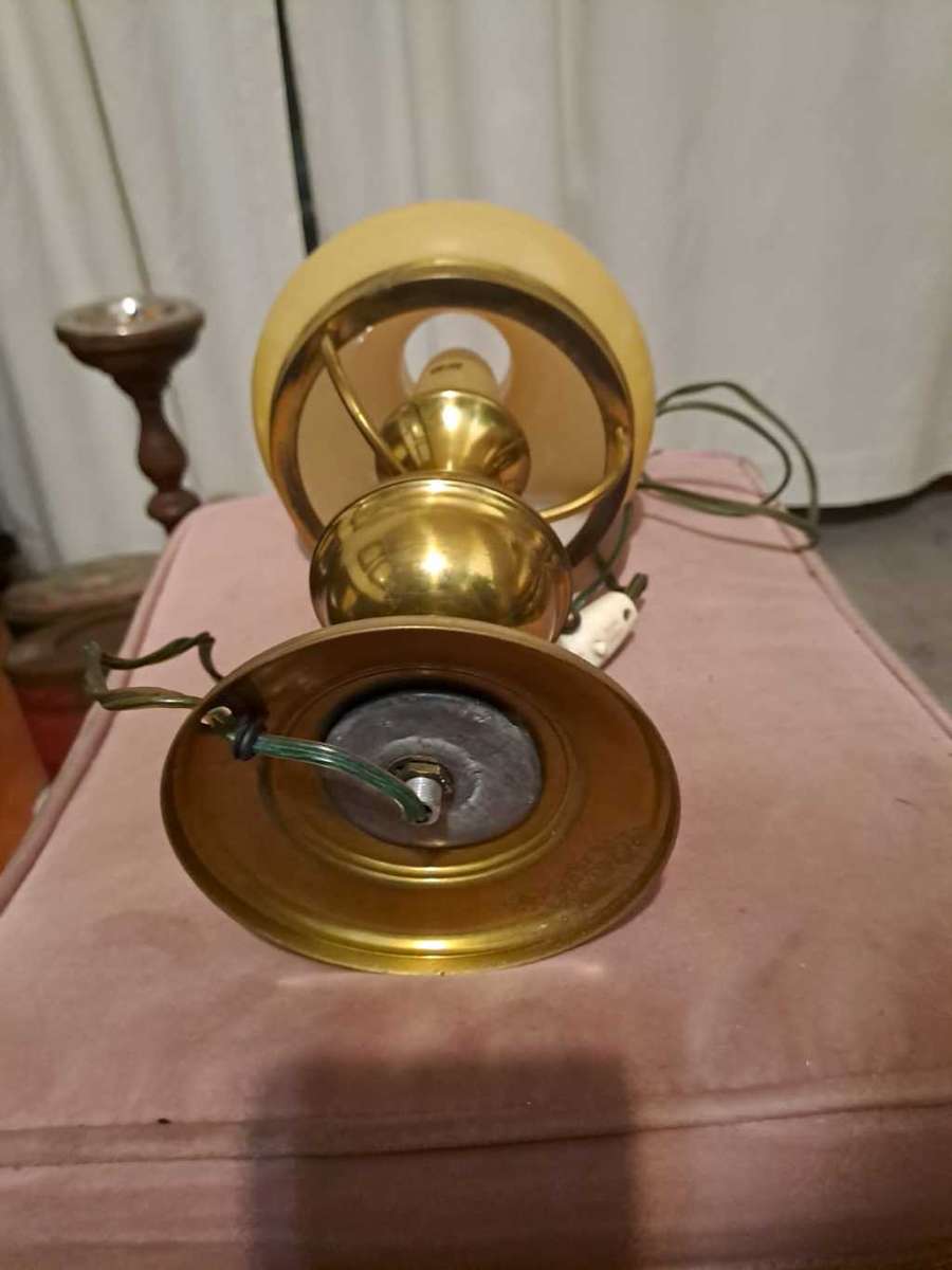 Brass/Bronze Lamp