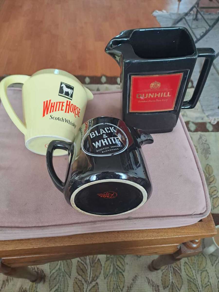 3 x Wade Pottery Jugs, Dunhill, Black & White Buchanan and White Horse