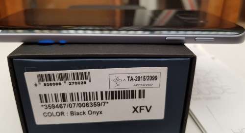 LIKE NEW! Samsung Galaxy S7 smartphone - Black Onyx