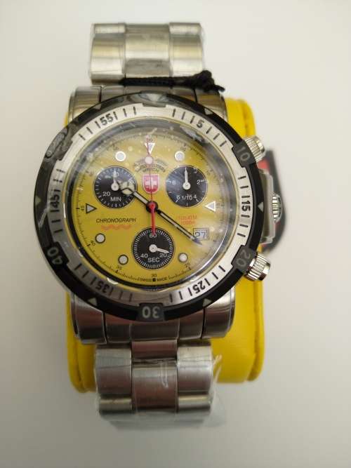 RARE! CX Swiss Military SEEWOLF l dive watch, Certified 1,000m depth Retail US$1,250 (+- R18,000)