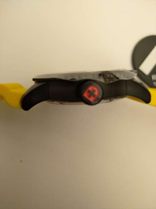 BRAND NEW! CX Swiss Military MARLIN SCUBA NERO dive watch Certified 200m Retail US$775(+- R12,000)