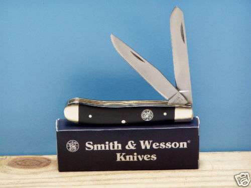 SMITH & WESSON - BUFFALO HORN TRAPPER KNIFE