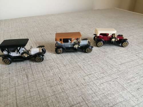 3 x Model cars Plastic