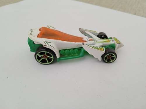 2017 Hotwheels Preying Menace