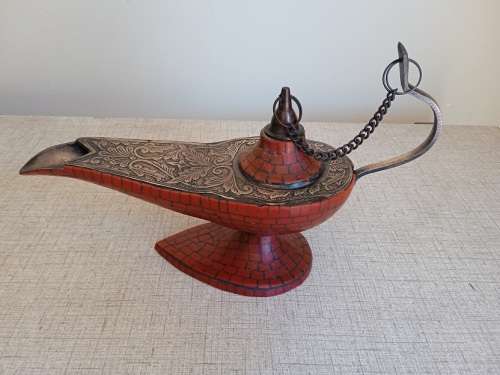 Stunning Brass Aladin`s Lamp