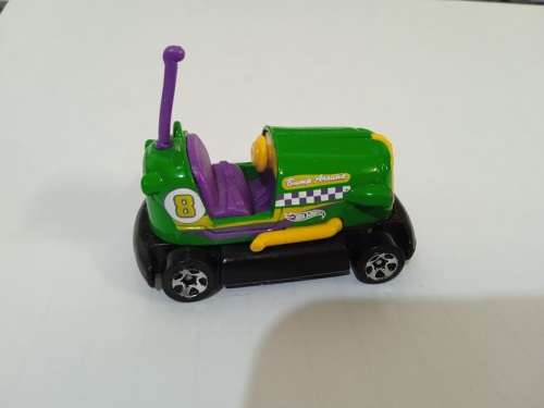 Hot Wheels Bump around