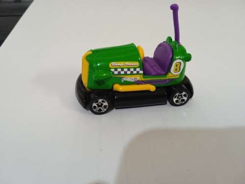 Hot Wheels Bump around