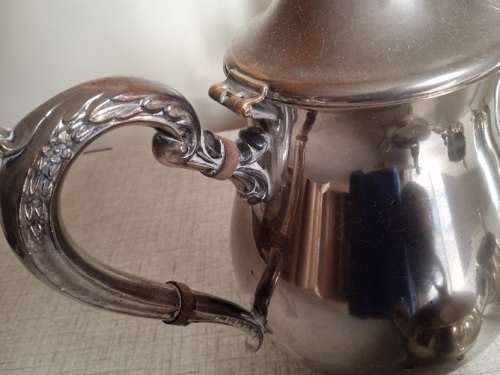 Stunning silver plated tea and coffee serving set