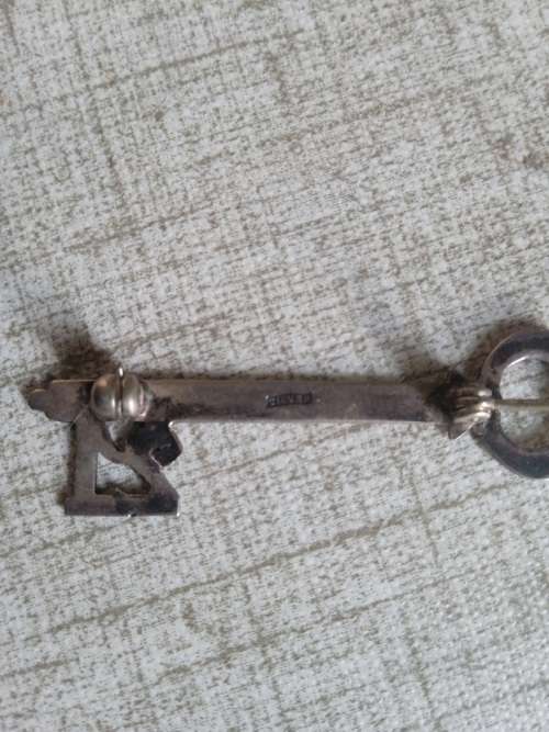 Silver 21st key brooch