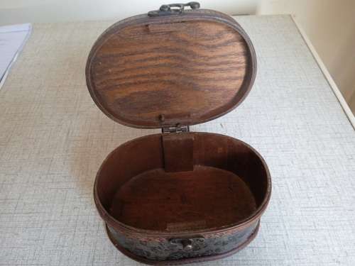 Beautiful wooden jewelery box