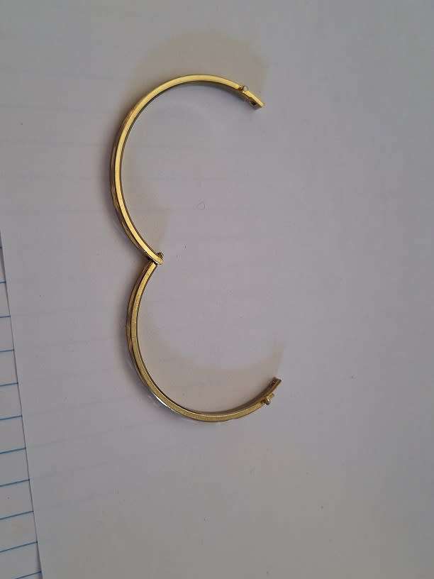 Lovely childs bracelet stamped 18 RPG