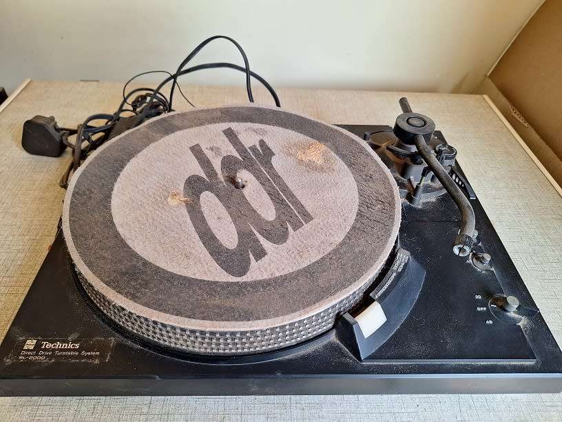 Techniques direct drive turn table