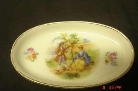 LOVELY LITTLE LIMOGES DRESSING TABLE DISH