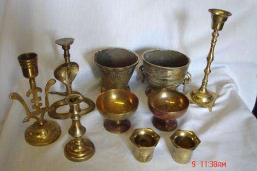 SELECTION OF BRASS ITEMS SOME IN NEED OF TLC