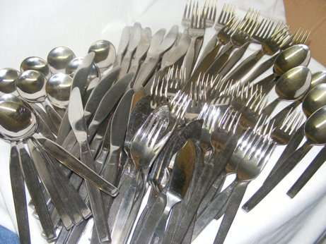 LOVELY CUTLERY SET 93 PIECES