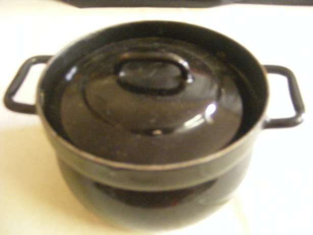 ADORABLE LITTLE ENAMELLED POTJIE