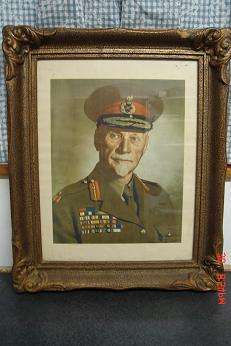 VINTAGE FRAME WITH PRINT OF PHOTO OF MILITARY MAN BY MARTIN GIBBS