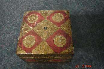 LOVELY LITTLE TRINKET BOX