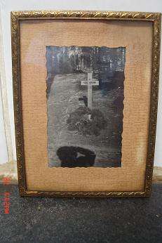 LOVELY BRASS PICTURE FRAME