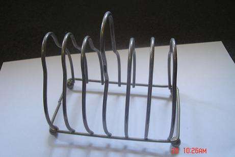 LOVELY TOAST RACK