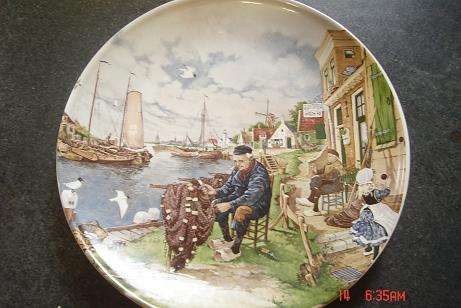 LOVELY PLATE FOR YOUR COLLECTION FROM HOLLAND ROYAL SCHWABAP