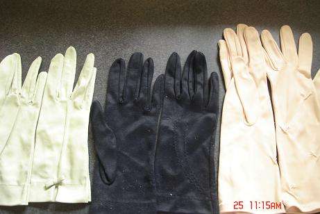 3 PAIRS VINTAGE GLOVES