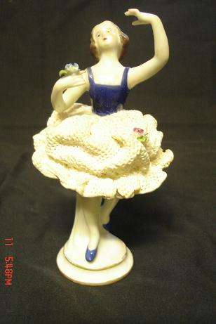STUNNING BALLERINA  FIGURINE, POSSIBLY DRESDAN