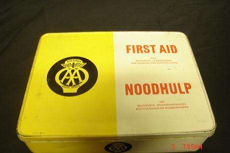 OLD AA FIRST AID BOX
