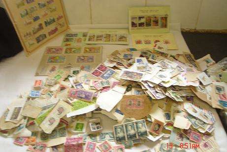 HUNDREDS OF STAMPS, MOSTLY SOUTH AFRICA AND BRITTAIN