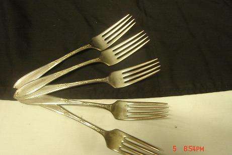 5 FORKS WITH LOVELY DESIGN ON HANDLES