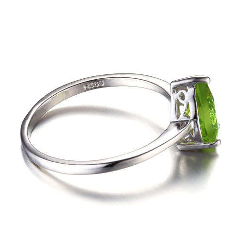 RING~ Genuine Peridot Pear ~size 6~ setting .925silver