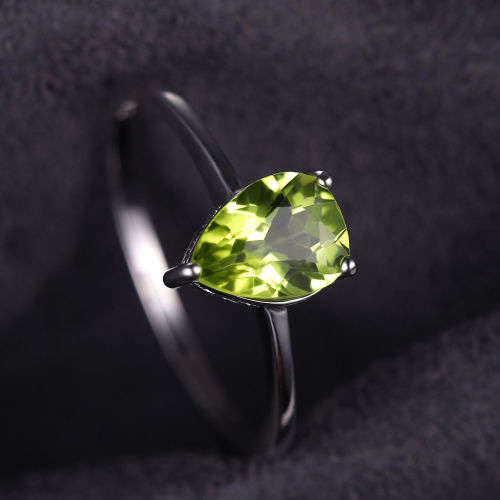 RING~ Genuine Peridot Pear ~size 6~ setting .925silver