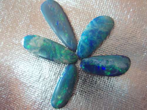 OPAL LOT~5tcw Multi Color Flashing On Blue, Doublet Opal Loose Gemstones Lot