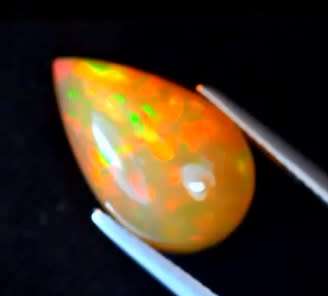 OPAL~  7.12cts Large Size! Terrific Rainbow Sparkles in Blocks! 3D Chaff! Top. Welo Opal