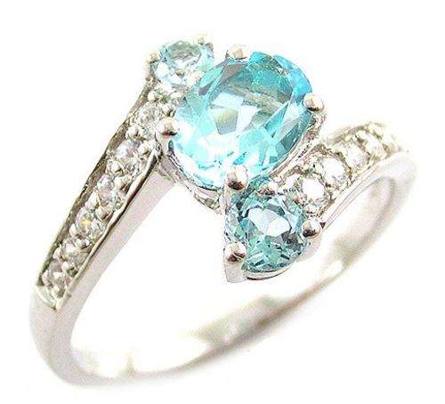 RING - Beautiful Genuine Topaz  Ring set in.925 Silver~Size 7 1/2(17.5m)