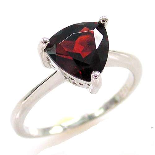 RING - 2.5ct Natural Garnet Ring 925 Silver Trigon 8x8mm Size 8