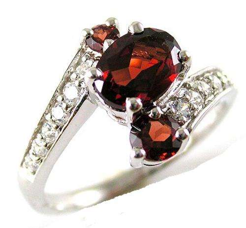 RING - Beautiful Genuine Garnet Ring set in.925 Silver~Size 7