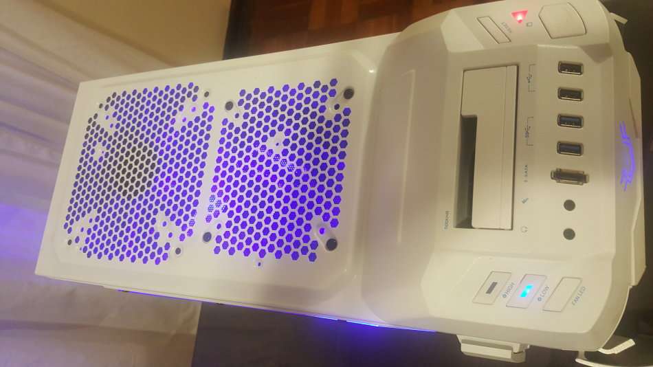 Massive Gaming Machine!! i7, Massive Case! Plays Any Game