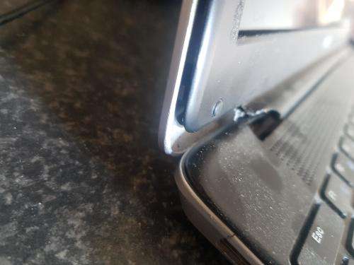 PLEASE READ - Life Digital - ZEDAIR Plus LAPTOP - 15.6` Display, 500GB HDD, Win 10, 4GB Memory