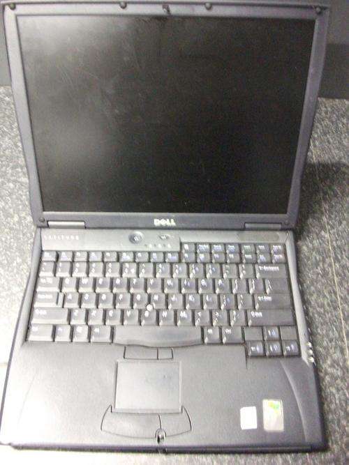 Crazee Auction!! Dell Latitude C640!! Please Read!!!