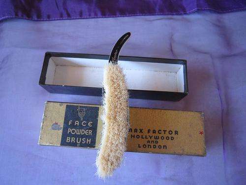 MAX FACTOR FACE POWDER BRUSH