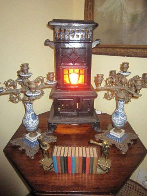 WHACKY VINTAGE HEATER / LAMP SHADE   ITEM NO 170