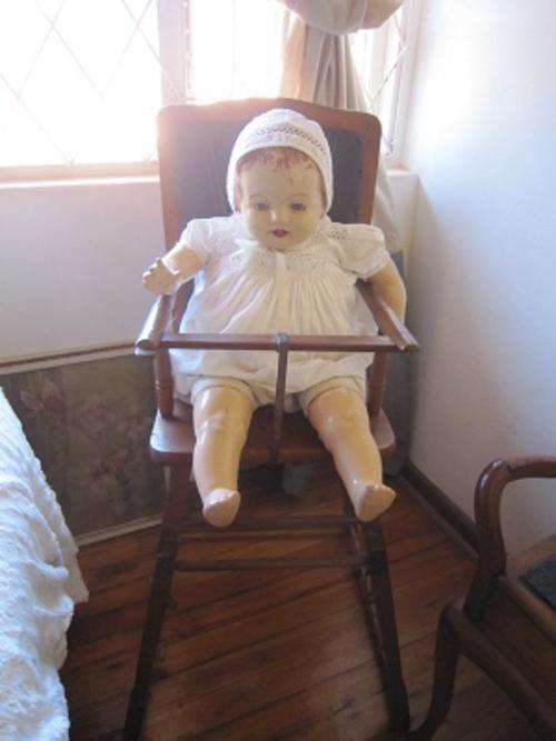 VICTORIAN BABIES HIGH CONVERTABLE HIGH CHAIR  ITEM NO 193