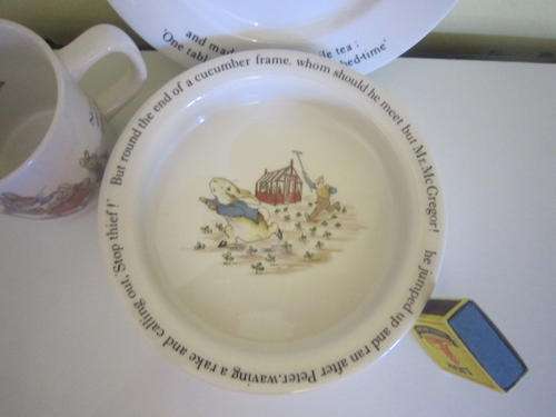 WEDGEWOOD " PETER RABBIT " PORRIDGE BOWL  ITEM NO 879 a