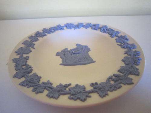 BLUE AND WHITE WEDGEWOOD PIN TRAY  ITEM NO 863
