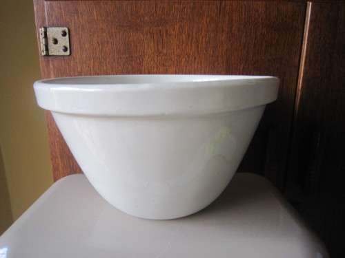 LOVELY OLD MIXING BOWL  ITEM NO 1054