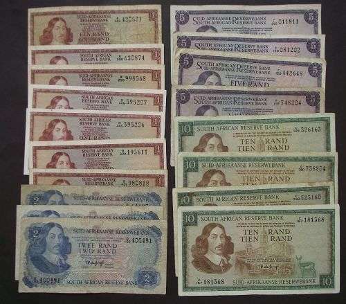 LOT OF SOUTH AFRICA BANKNOTES INCLUDING TW De JONGH TWO, FIVE AND TEN RANDS
