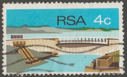 1972 REPUBLIC OF SOUTH AFRICA 4 CENTS VERWOERD DAM WITH `MISSING GREEN COLOUR ` - RARE !